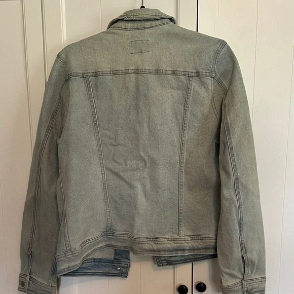 Universal Thread Light Denim Jacket - Picture 4 of 5